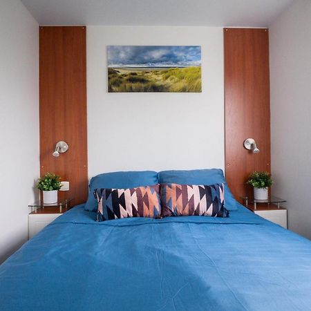 فيلا Knus En Modern Ingericht Chalet Met Gratis Wifi Tzummarum المظهر الخارجي الصورة